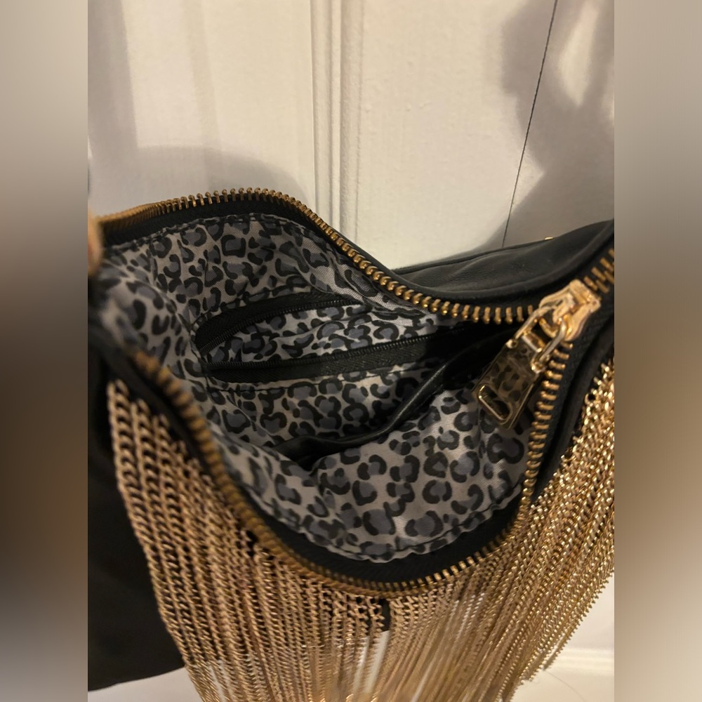 ⚱️ Gold Chain Purse ⚱️ - Picture 3 of 3